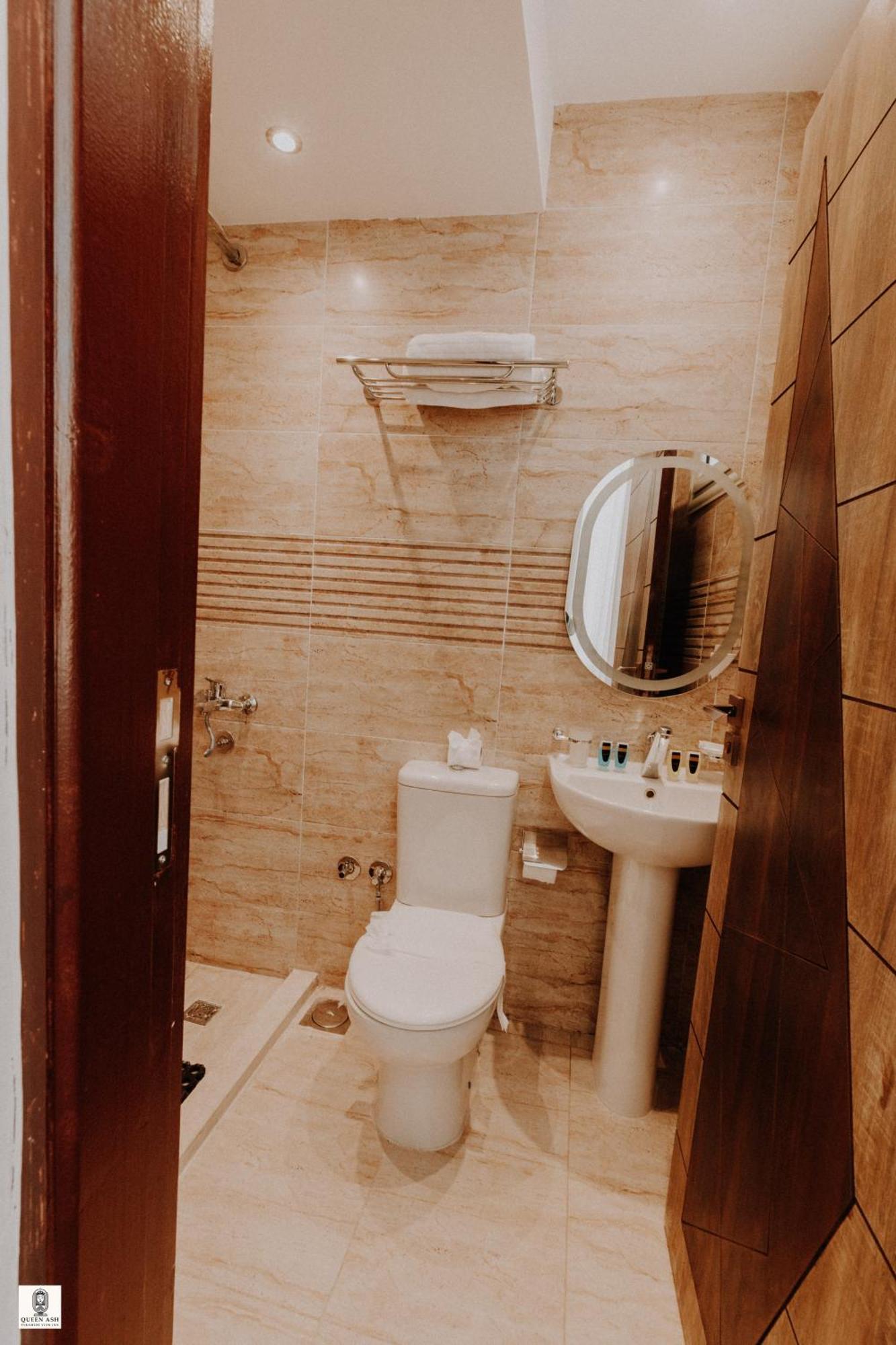 Queen Ash Pyramid View Inn Kafrat al Jabal Екстер'єр фото